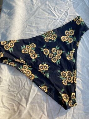 O’Neill high cheeky black yellow floral swim bottom XL